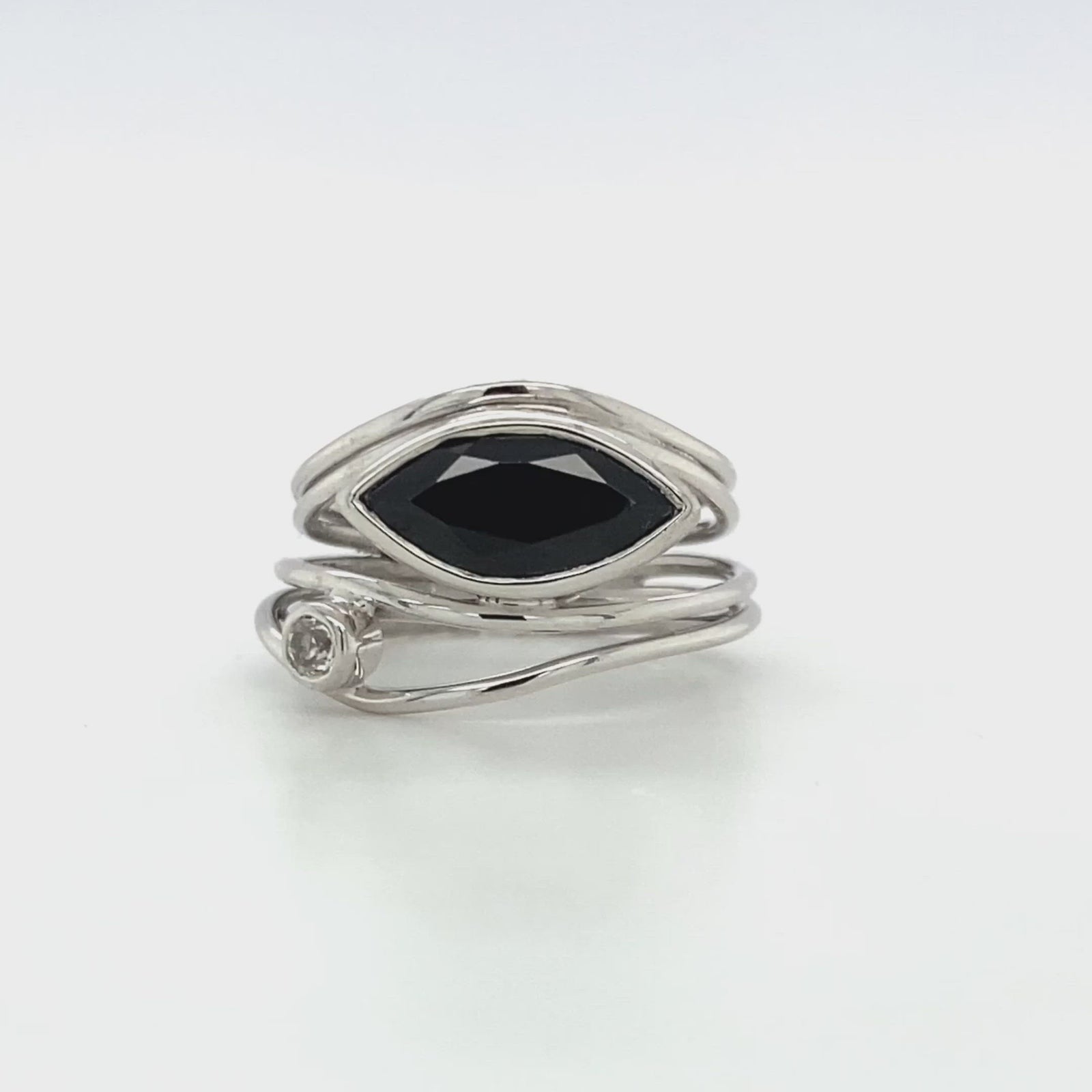 最終値下げFauvirame Black Spinel Ellipse Ring Black Spinel Ellipse Ring/Gold | Fauvirame | フォーヴィ