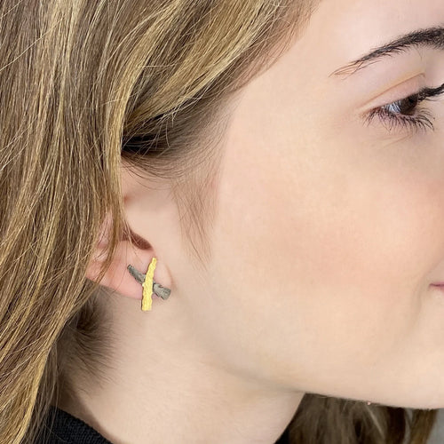 Kiss Me Black and Gold Earrings - Q Evon Fine Jewelry