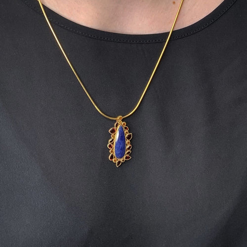 Circle of Fire 14k Sapphire Pendant