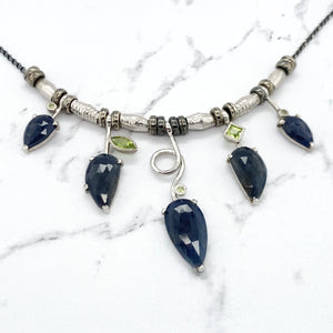 5 Stick Rose Cut Sapphire Necklace With Peridot